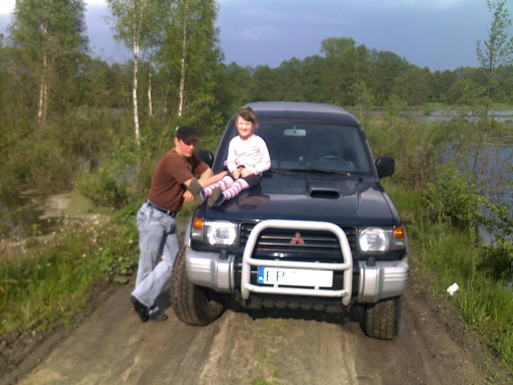 Ja, moja córka i auto.